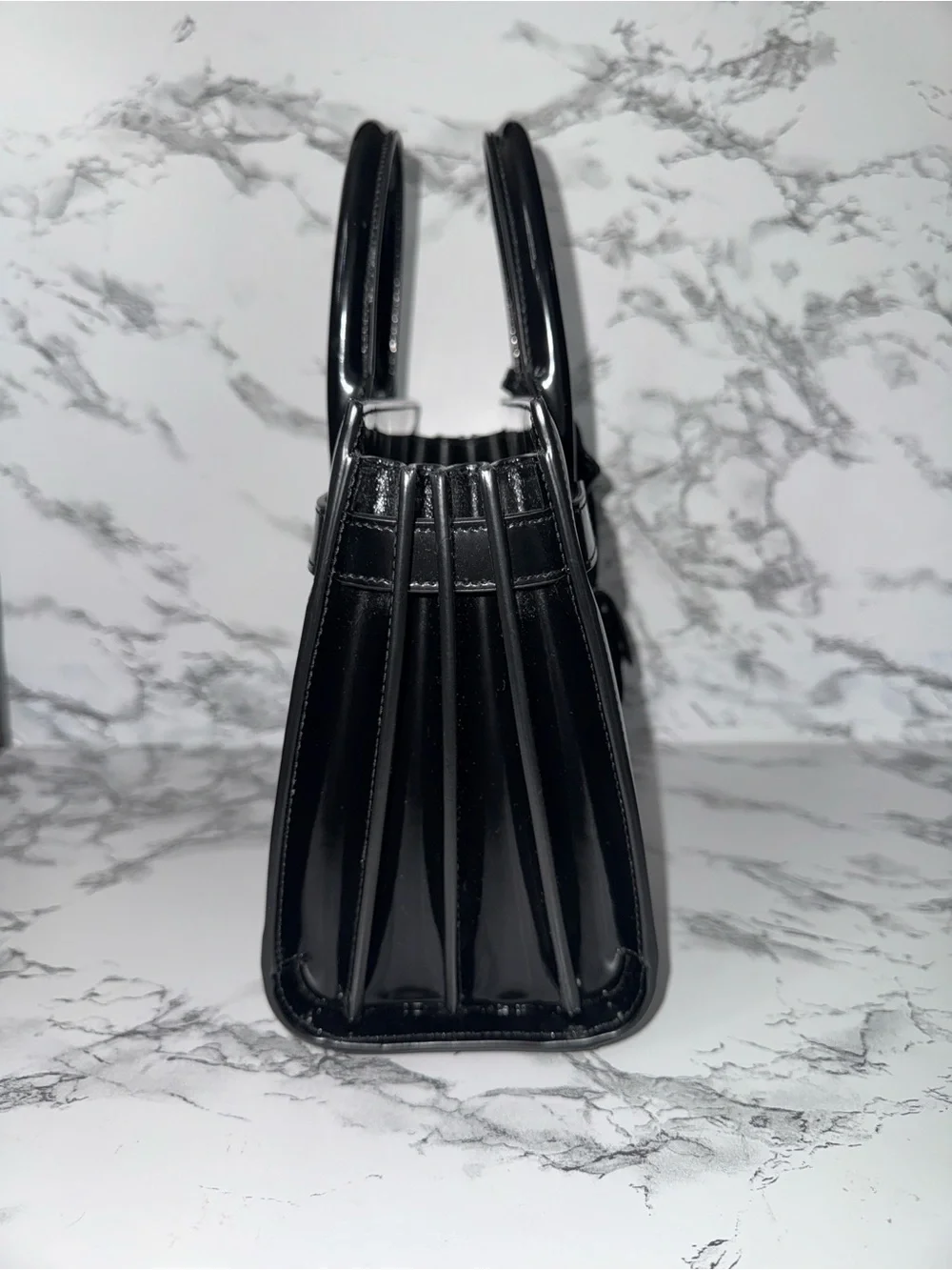 Never used Saint Laurent Nano Sac de Jour Patent Leather Top Handle bag in Black - Picture 5 of 10